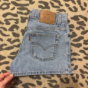 LEVIS SHORTS